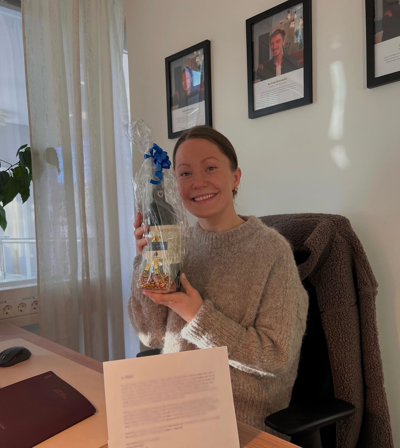Hedda firar sin fastanställning på Caput Venti